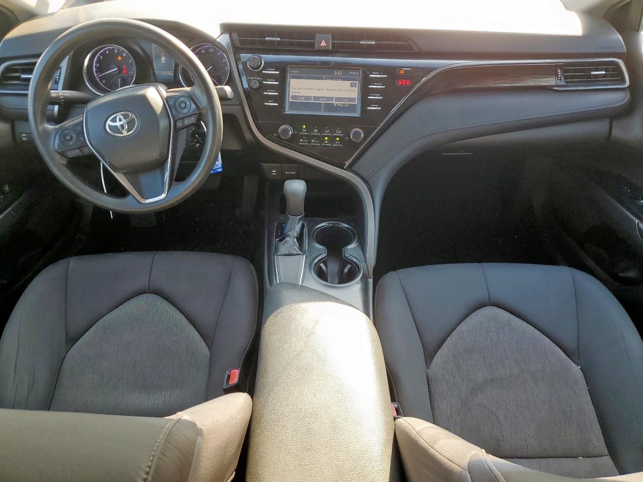 2019 Toyota Camry L VIN: 4T1B11HK8KU238624 Lot: 82158485