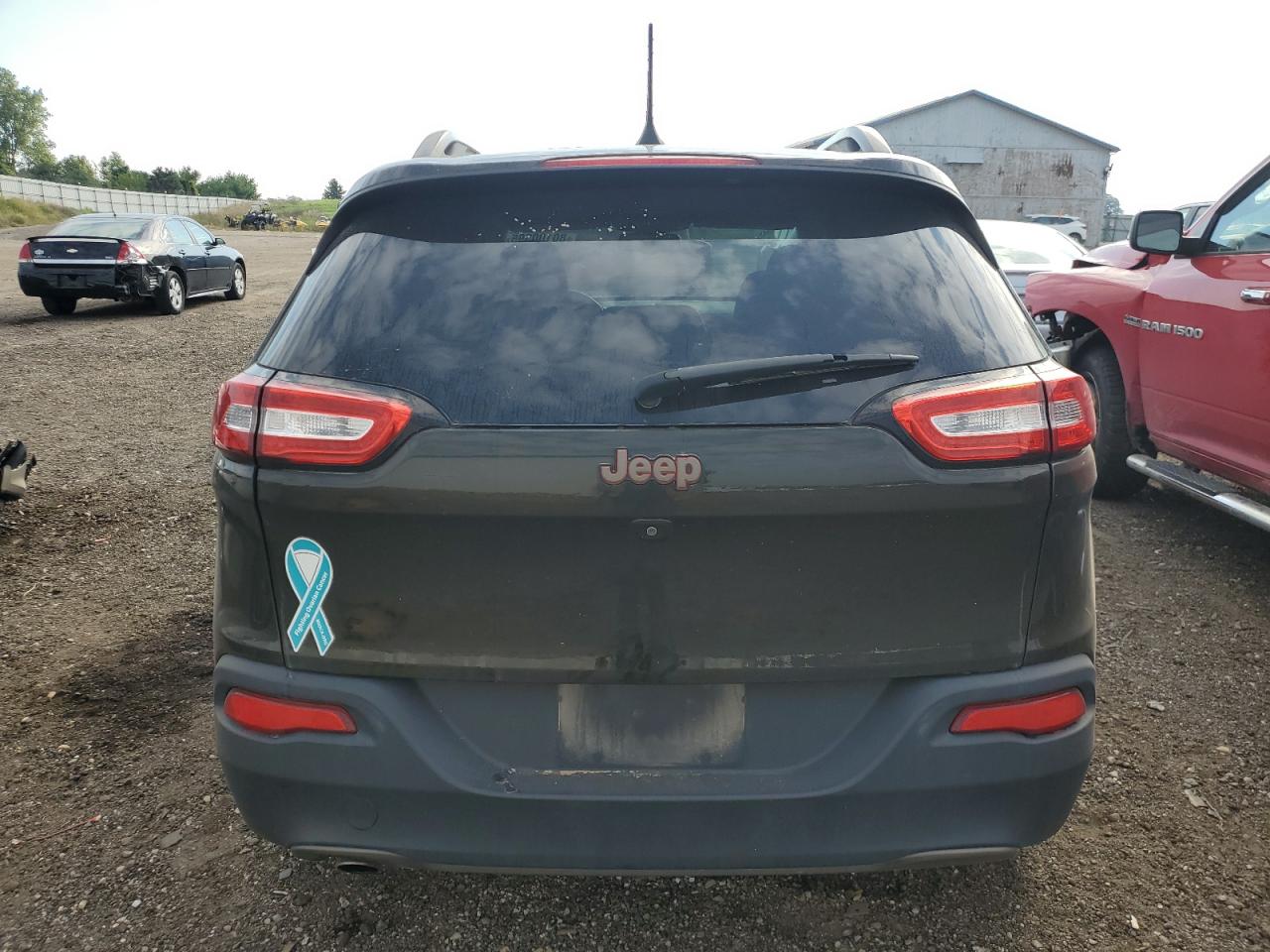 2016 Jeep Cherokee Latitude VIN: 1C4PJLCBXGW312487 Lot: 80100395