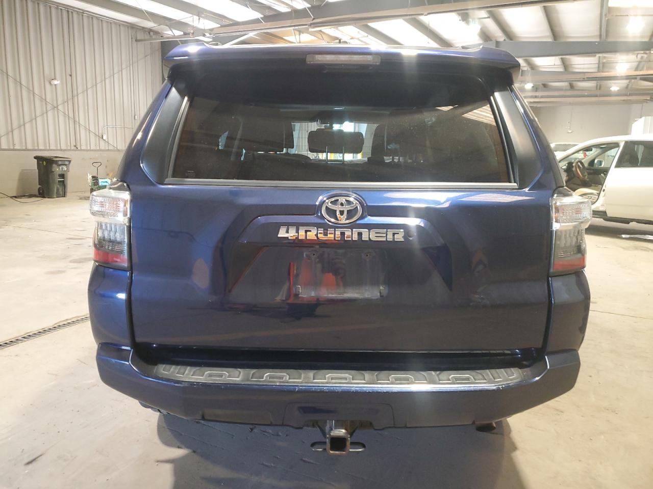 2019 Toyota 4Runner Sr5/Sr5 Premium VIN: JTEBU5JR2K5682565 Lot: 80557795