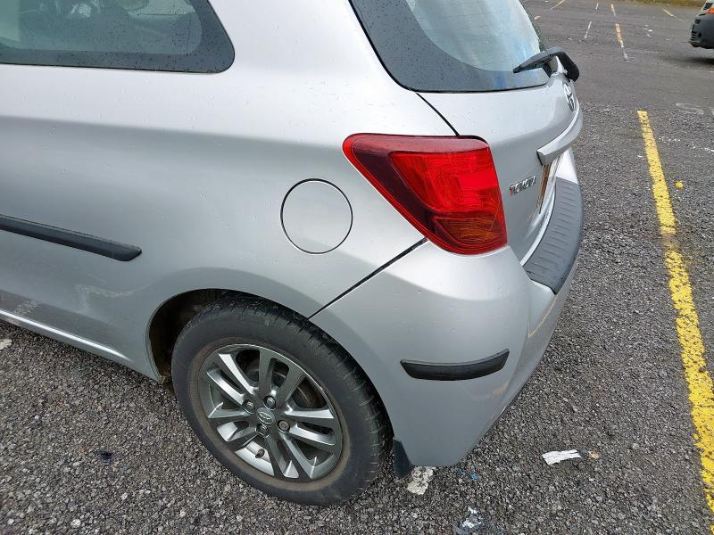 2015 TOYOTA YARIS 1.0 VVT-I ACTIVE 3DR