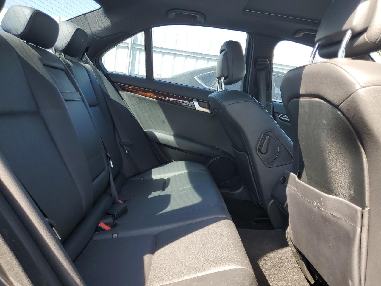 2014 Mercedes-Benz C 250 VIN: WDDGF4HB7ER304610 Lot: 84592235