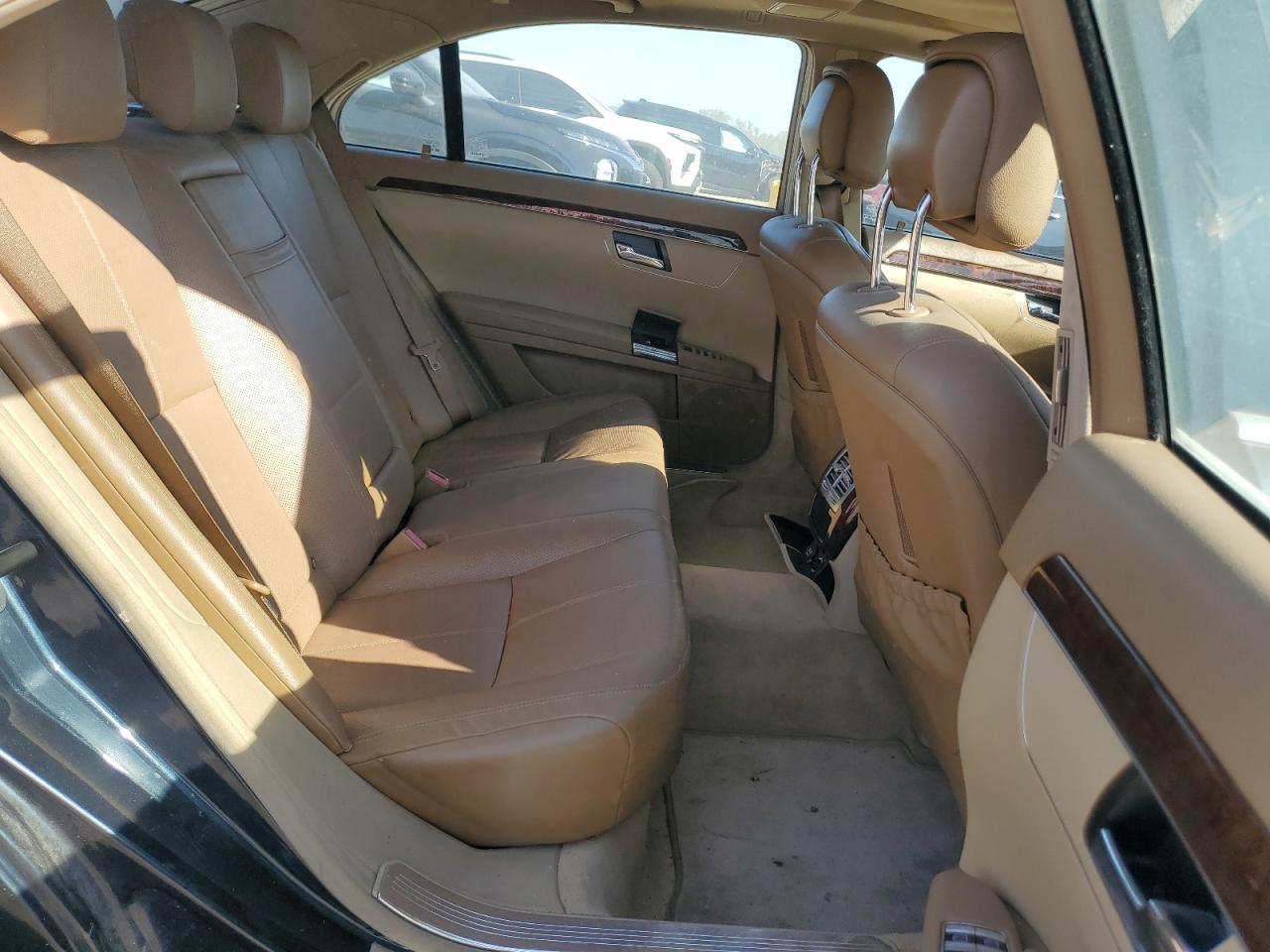 2007 Mercedes-Benz S 550 4Matic VIN: WDDNG86X57A097310 Lot: 84375955