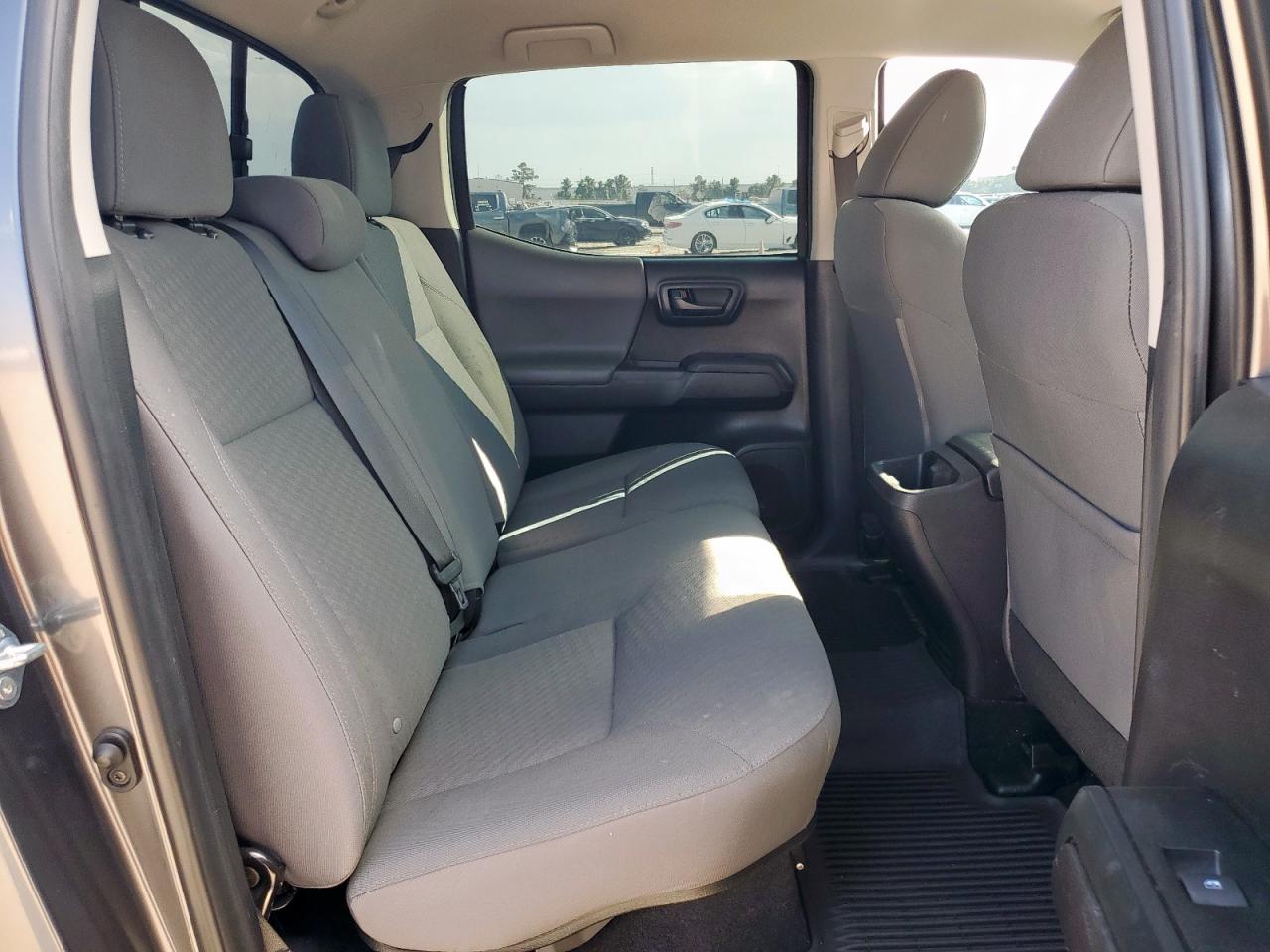 2020 Toyota Tacoma Double Cab VIN: 3TMCZ5AN1LM358638 Lot: 80831835