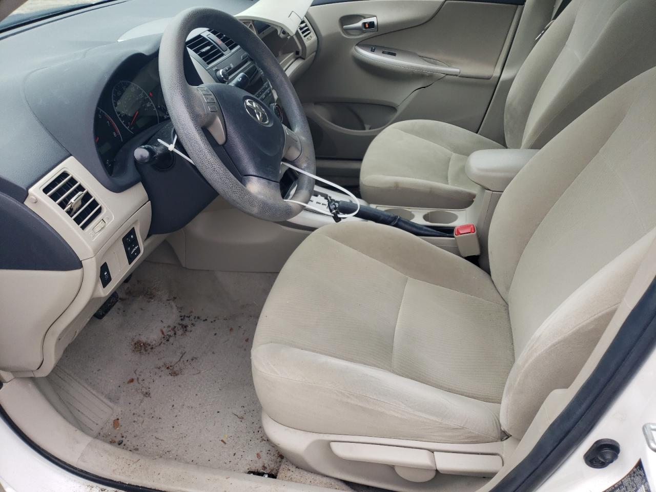 2011 Toyota Corolla Base VIN: 2T1BU4EE5BC730780 Lot: 84471065