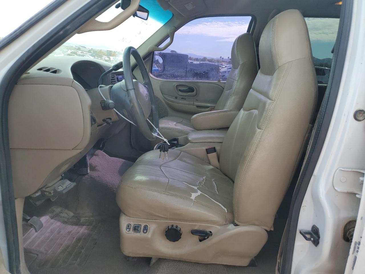 2001 Ford F150 Supercrew VIN: 1FTRW08L61KE19089 Lot: 81687005