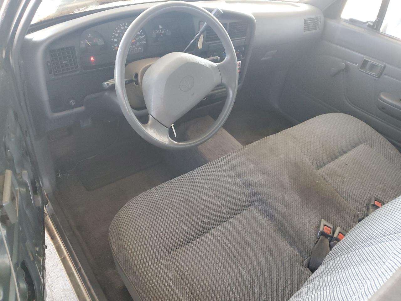 1993 Toyota Pickup 1/2 Ton Short Wheelbase Dx VIN: JT4RN81P7P5167391 Lot: 81092755