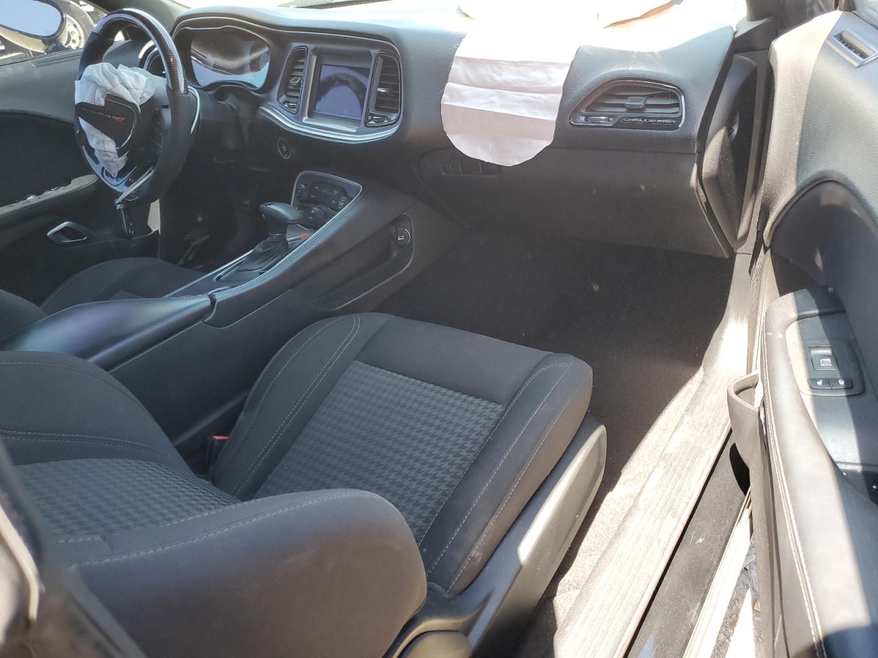 2019 Dodge Challenger Sxt VIN: 2C3CDZAG9KH677262 Lot: 71676055