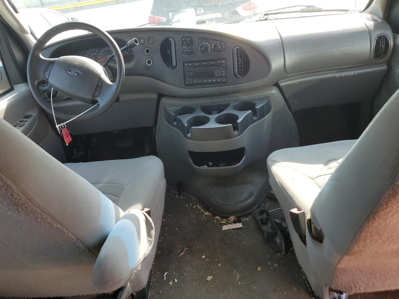 2008 Ford Econoline E350 Super Duty Wagon VIN: 1FBSS31L48DB19563 Lot: 70940095