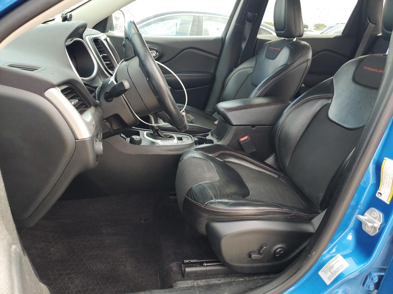 2017 Jeep Cherokee Trailhawk VIN: 1C4PJMBB4HW637726 Lot: 83870415