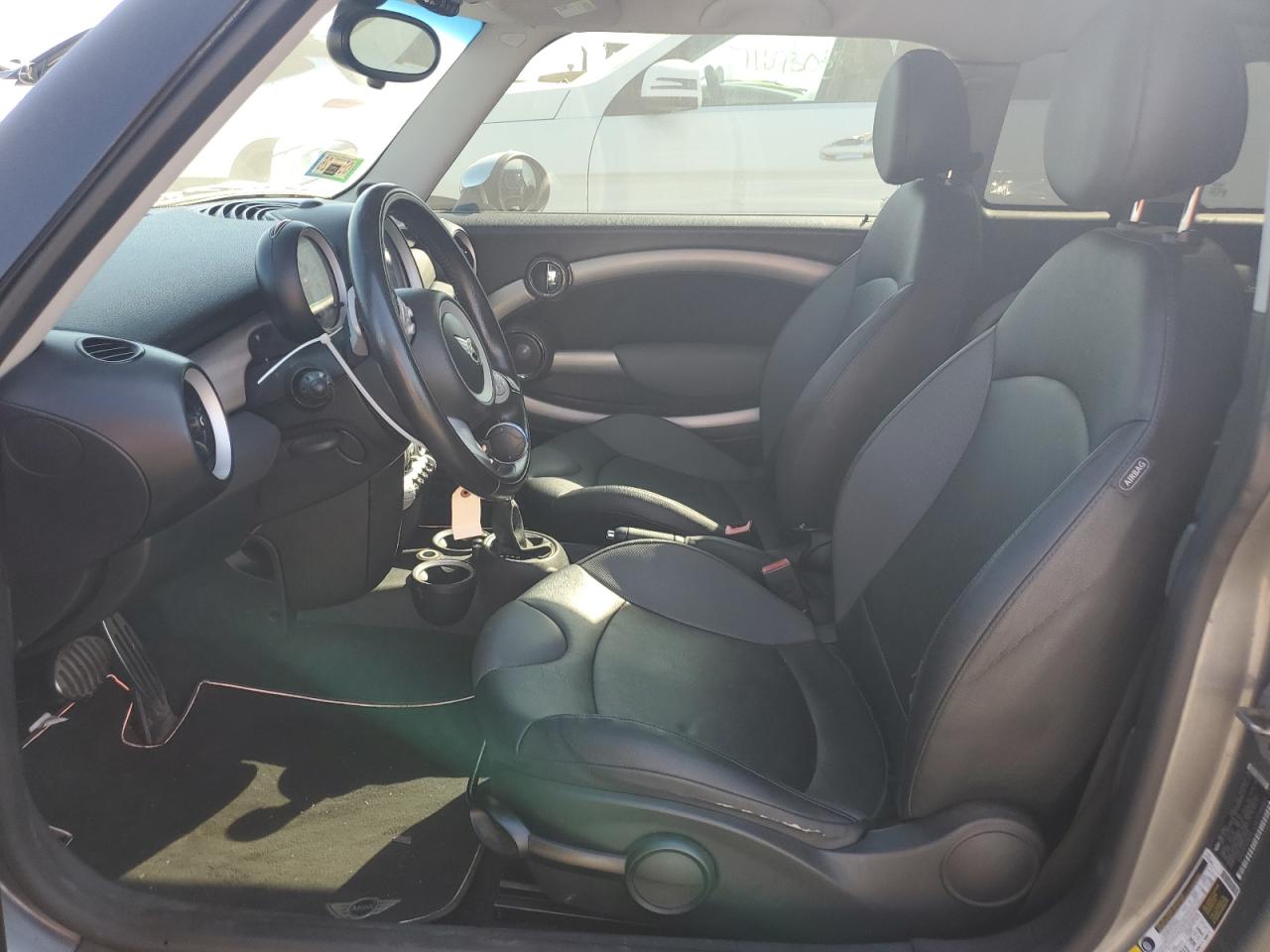 2010 Mini Cooper S Clubman VIN: WMWMM3C52ATP94060 Lot: 81118885