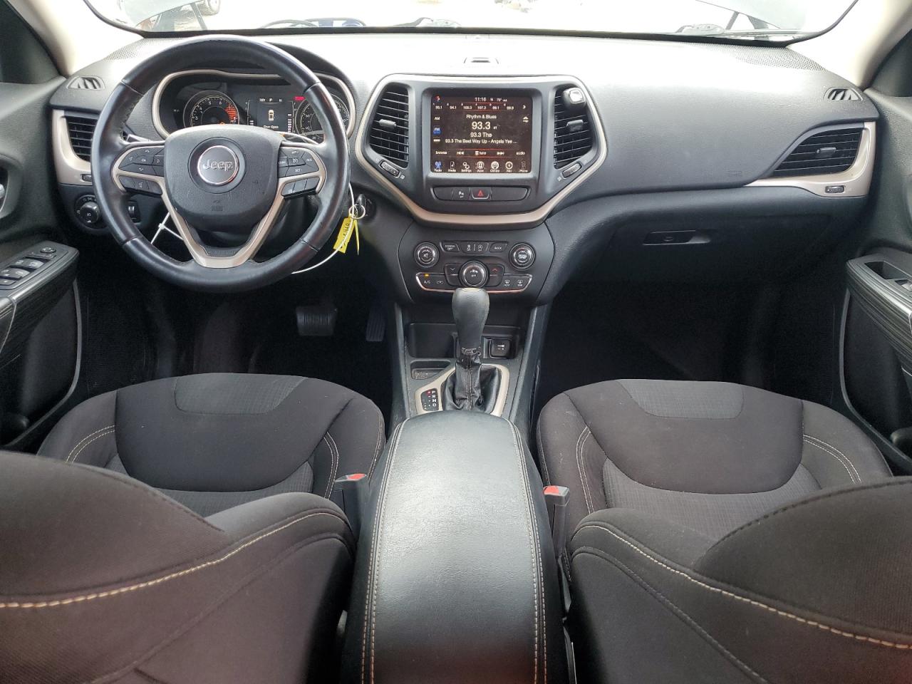 2016 Jeep Cherokee Latitude VIN: 1C4PJLCS4GW363726 Lot: 84418705