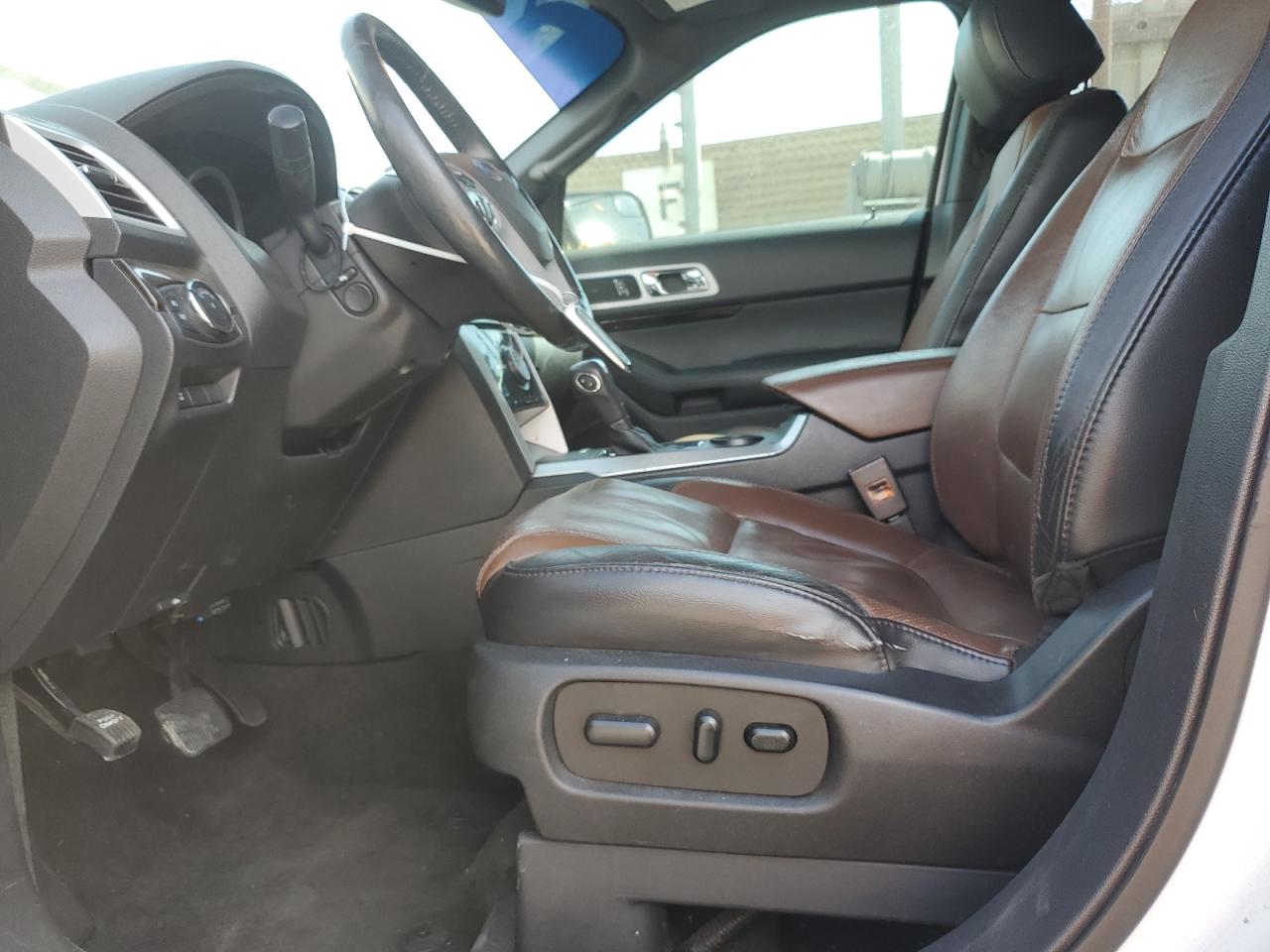 2015 Ford Explorer Limited VIN: 1FM5K7F86FGB12092 Lot: 71062935