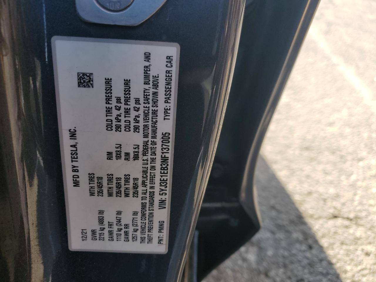 2022 Tesla Model 3 VIN: 5YJ3E1EB3NF137005 Lot: 83992075