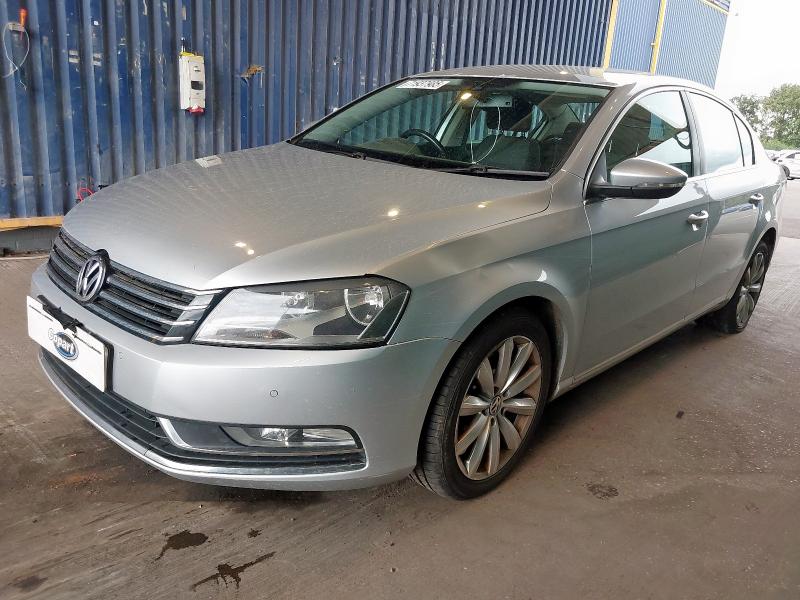 2013 VOLKSWAGEN PASSAT HIGHLINE TDI BLUE  for sale at Copart SANDTOFT