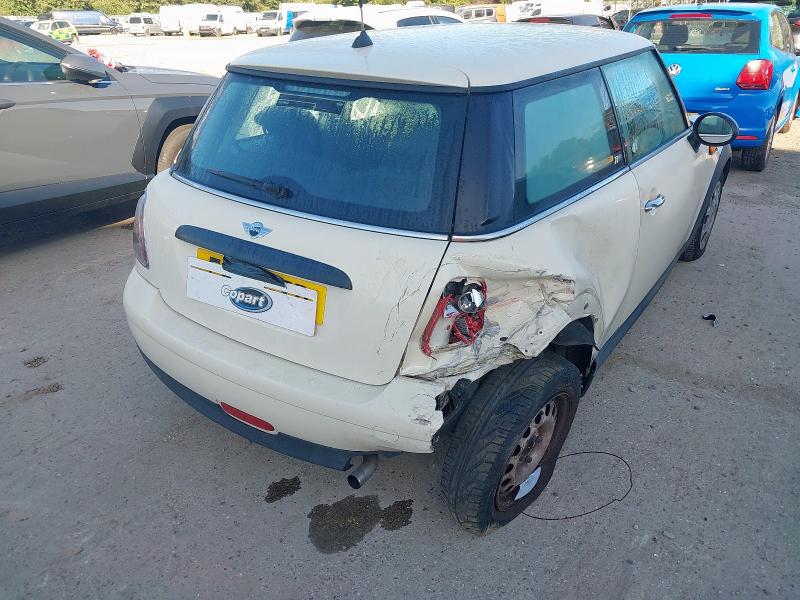 2010 MINI FIRST 