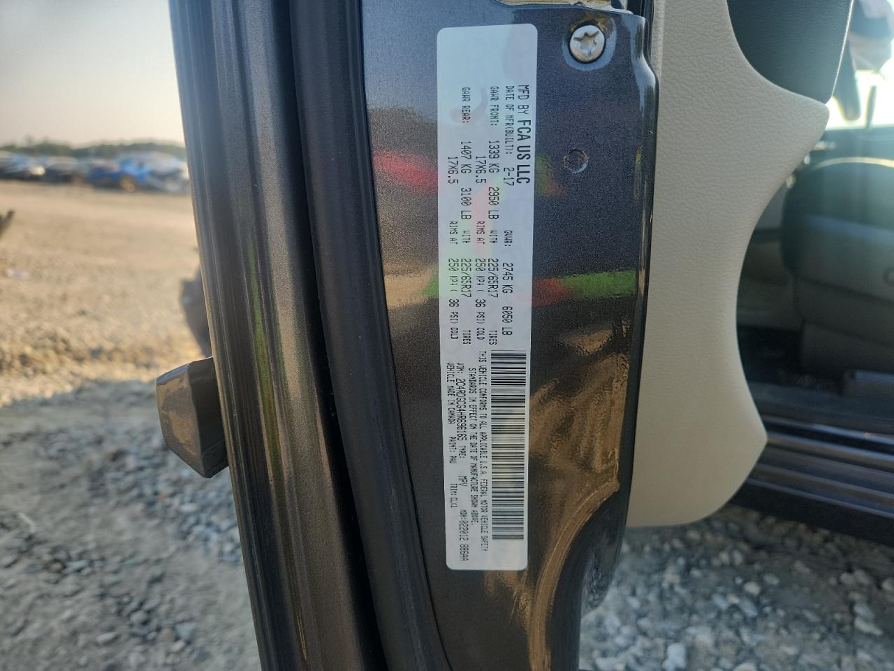 2017 Dodge Grand Caravan Sxt VIN: 2C4RDGCG4HR696165 Lot: 81051195