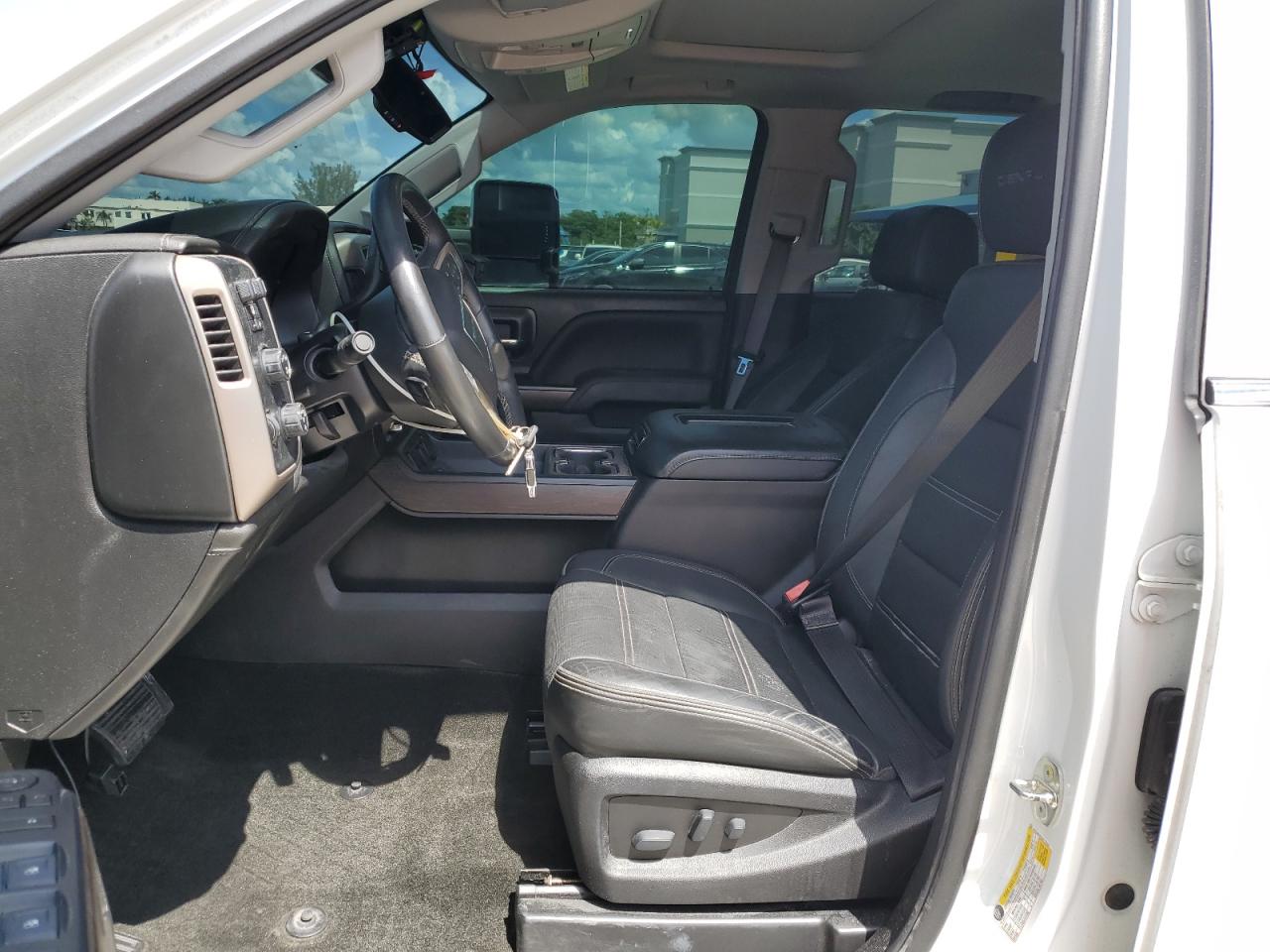 2017 GMC Sierra K2500 Denali VIN: 1GT12UEY2HF174147 Lot: 81465625