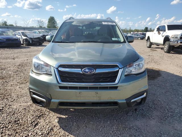  SUBARU FORESTER 2017 Zielony