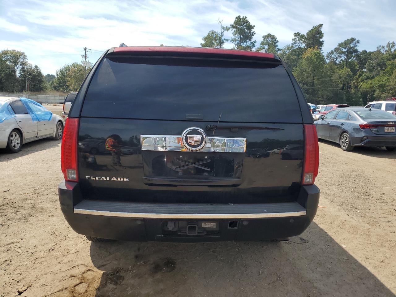 2007 Cadillac Escalade Luxury VIN: 1GYFK63837R196959 Lot: 81908345