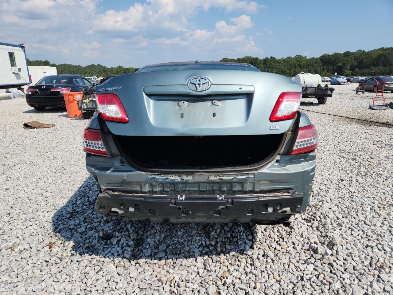 2010 Toyota Camry Base VIN: 4T1BF3EK3AU556621 Lot: 80920225
