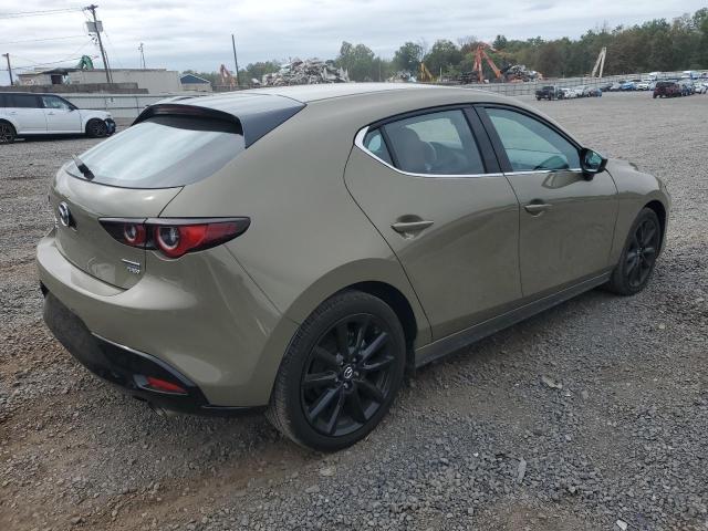  MAZDA 3 CARBON T 2024 Зеленый