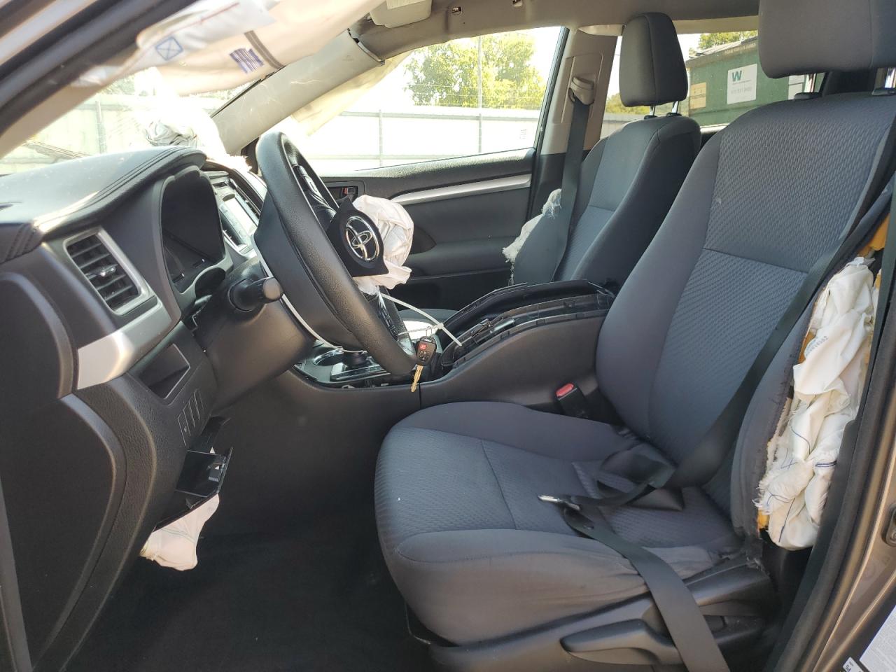 2014 Toyota Highlander Le VIN: 5TDZARFH4ES006846 Lot: 81073915