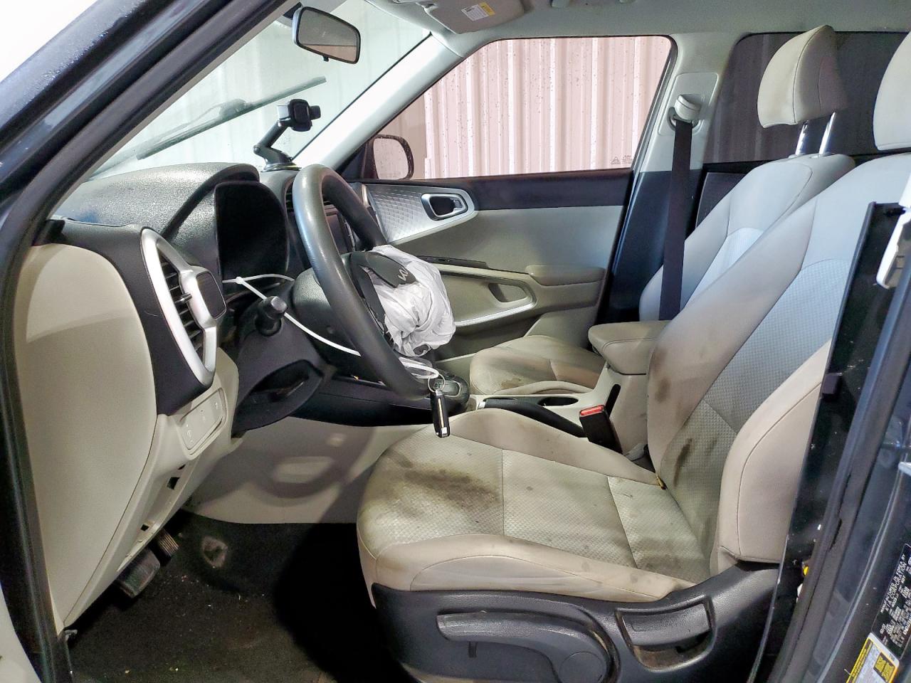 2022 Kia Soul Lx VIN: KNDJ23AU0N7828596 Lot: 71908155