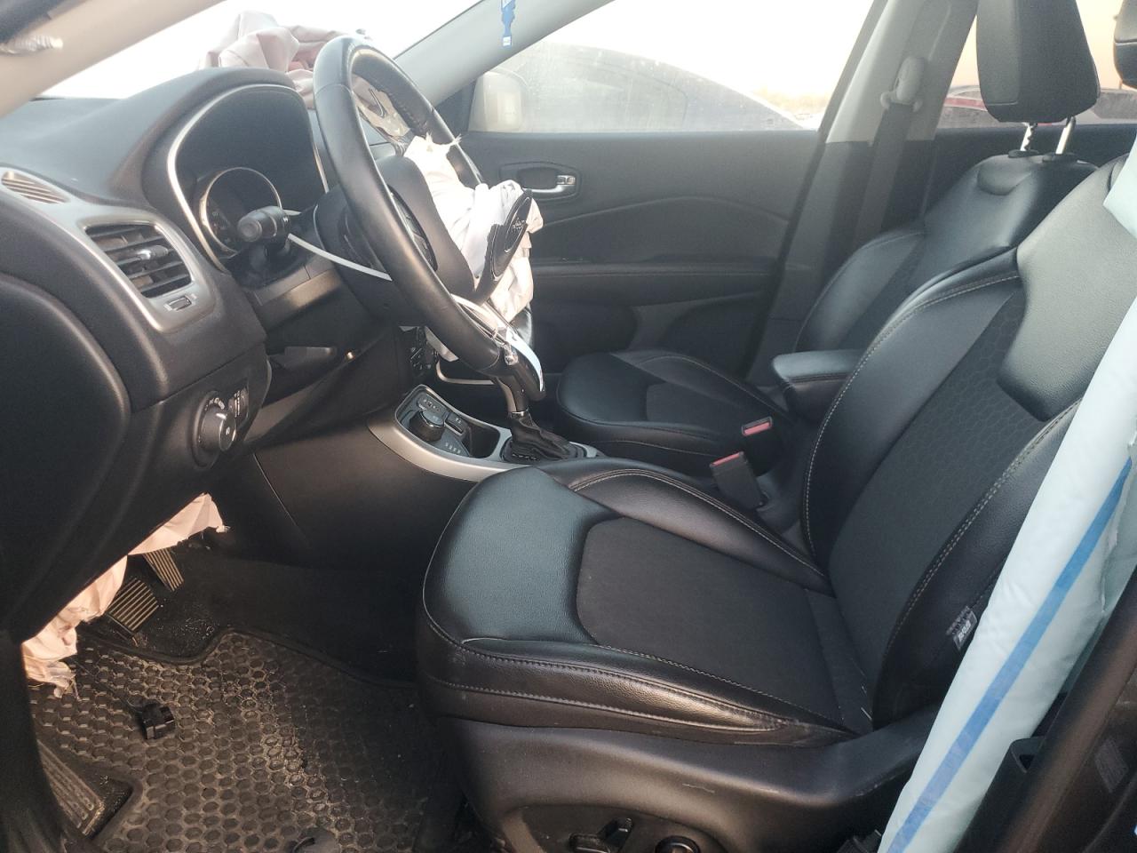 2019 Jeep Compass Latitude VIN: 3C4NJDBB5KT600642 Lot: 81027025