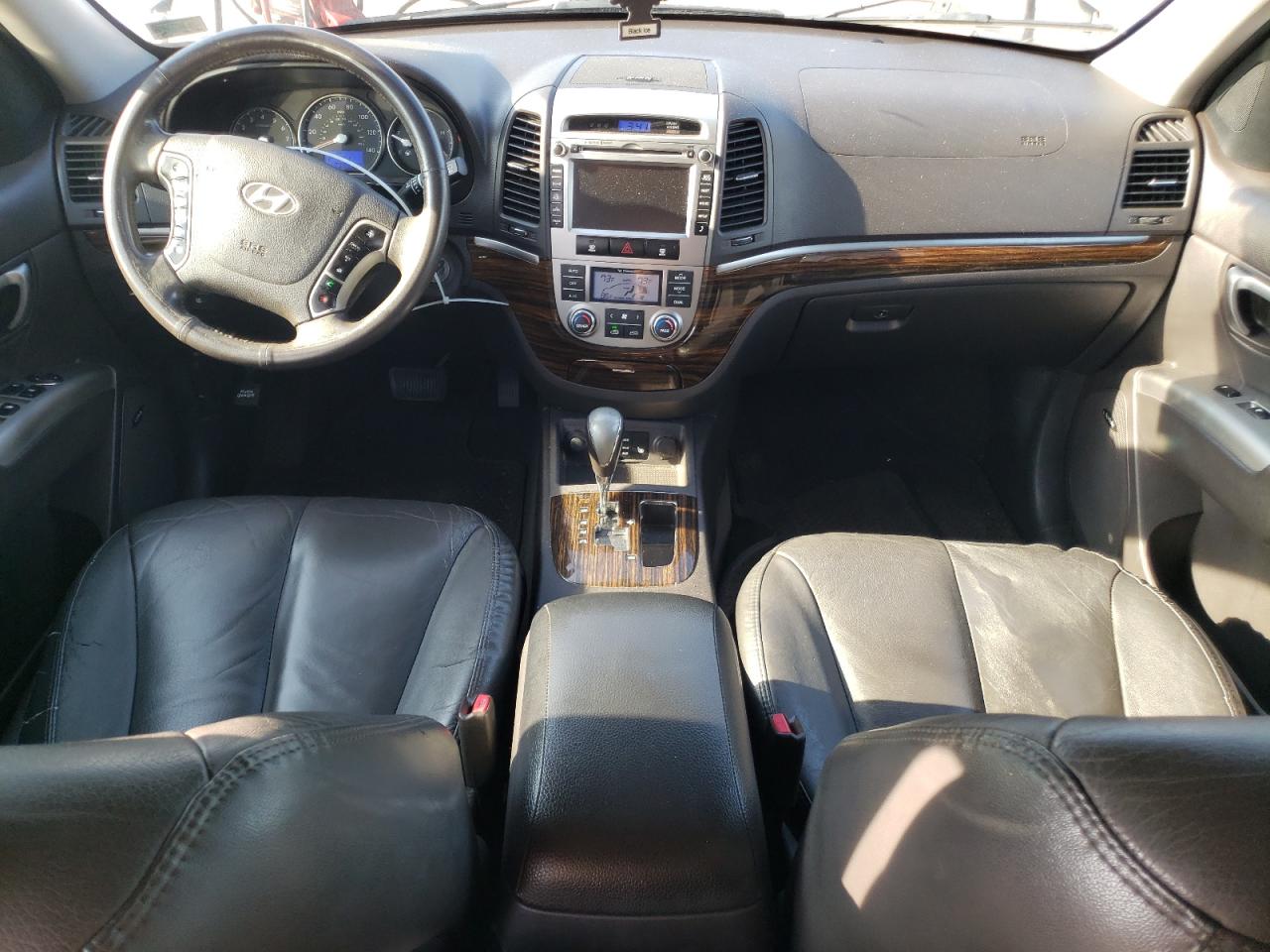 2012 Hyundai Santa Fe Limited VIN: 5XYZKDAG3CG121026 Lot: 81670425