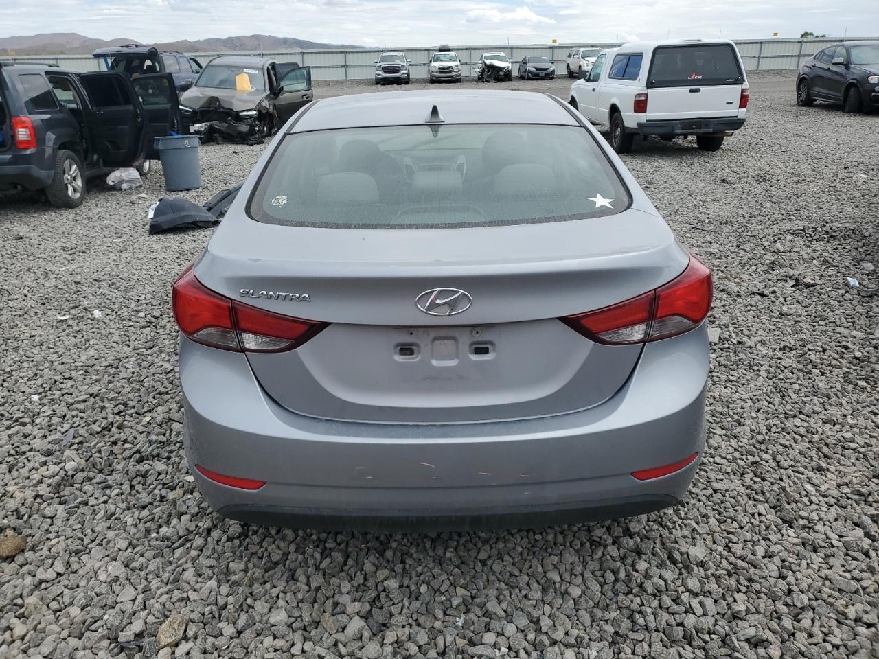 2015 Hyundai Elantra Se VIN: 5NPDH4AE0FH614652 Lot: 81313735