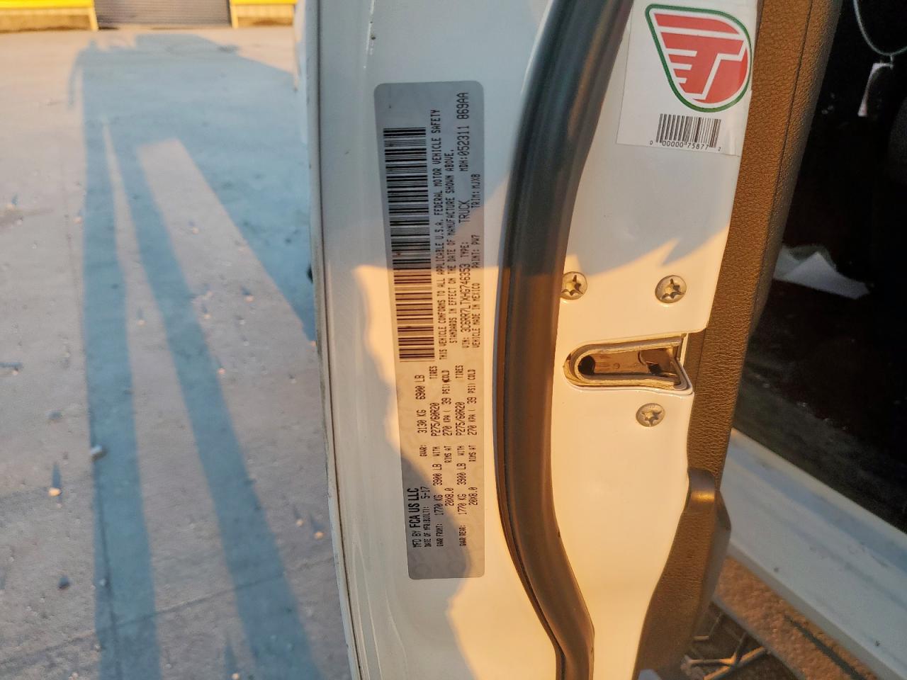 2017 Ram 1500 Slt VIN: 3C6RR7LTXHG746353 Lot: 83942885