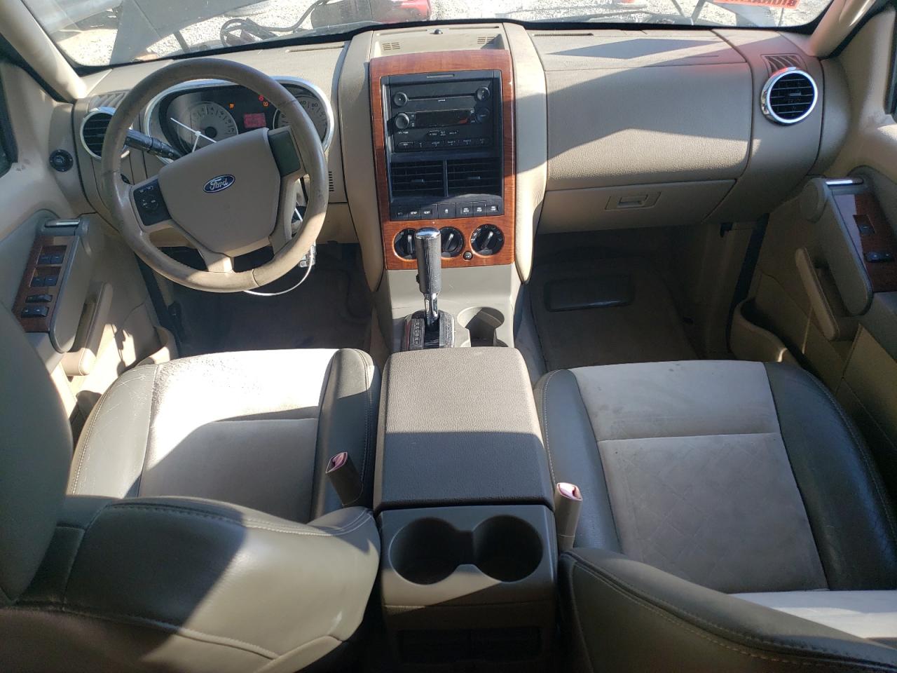 2007 Ford Explorer Eddie Bauer VIN: 1FMEU74EX7UA40867 Lot: 70993795