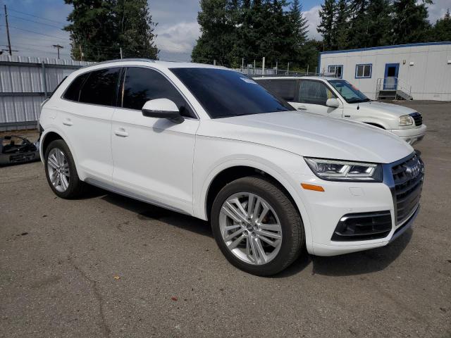  AUDI Q5 2018 Белы
