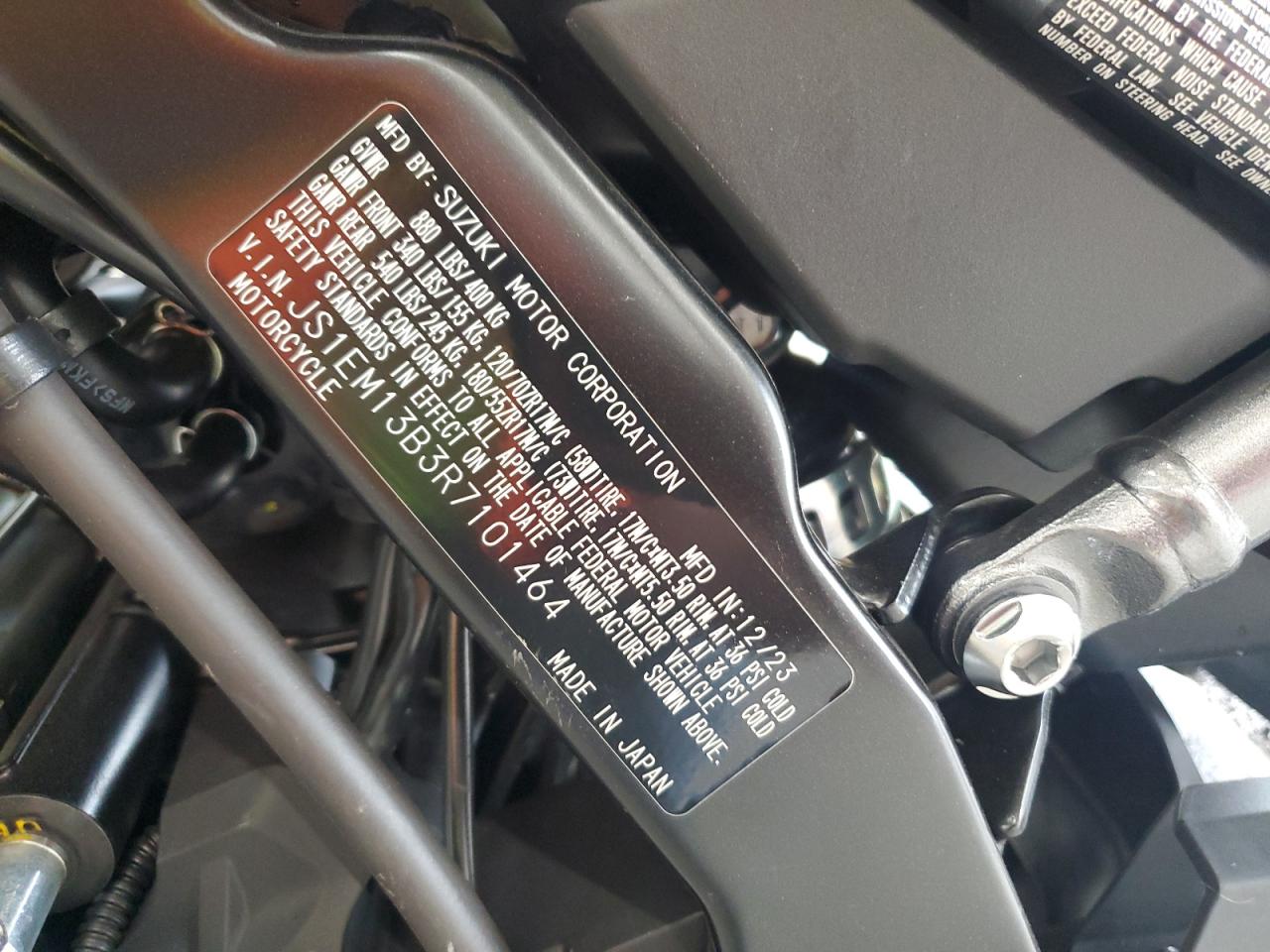 2024 Suzuki Gsx800 F VIN: JS1EM13B3R7101464 Lot: 80120475