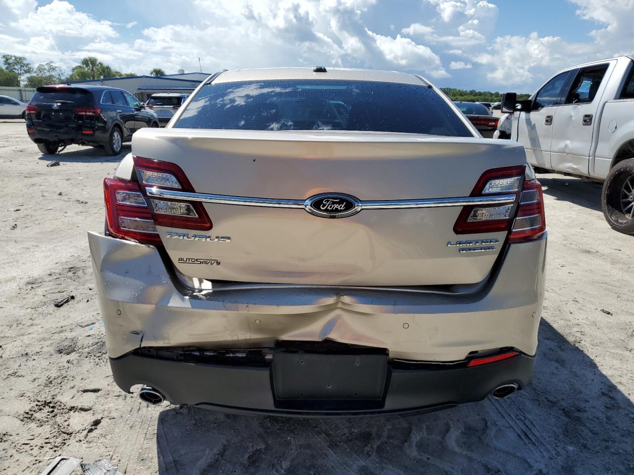 2017 Ford Taurus Limited VIN: 1FAHP2F82HG122343 Lot: 80867665