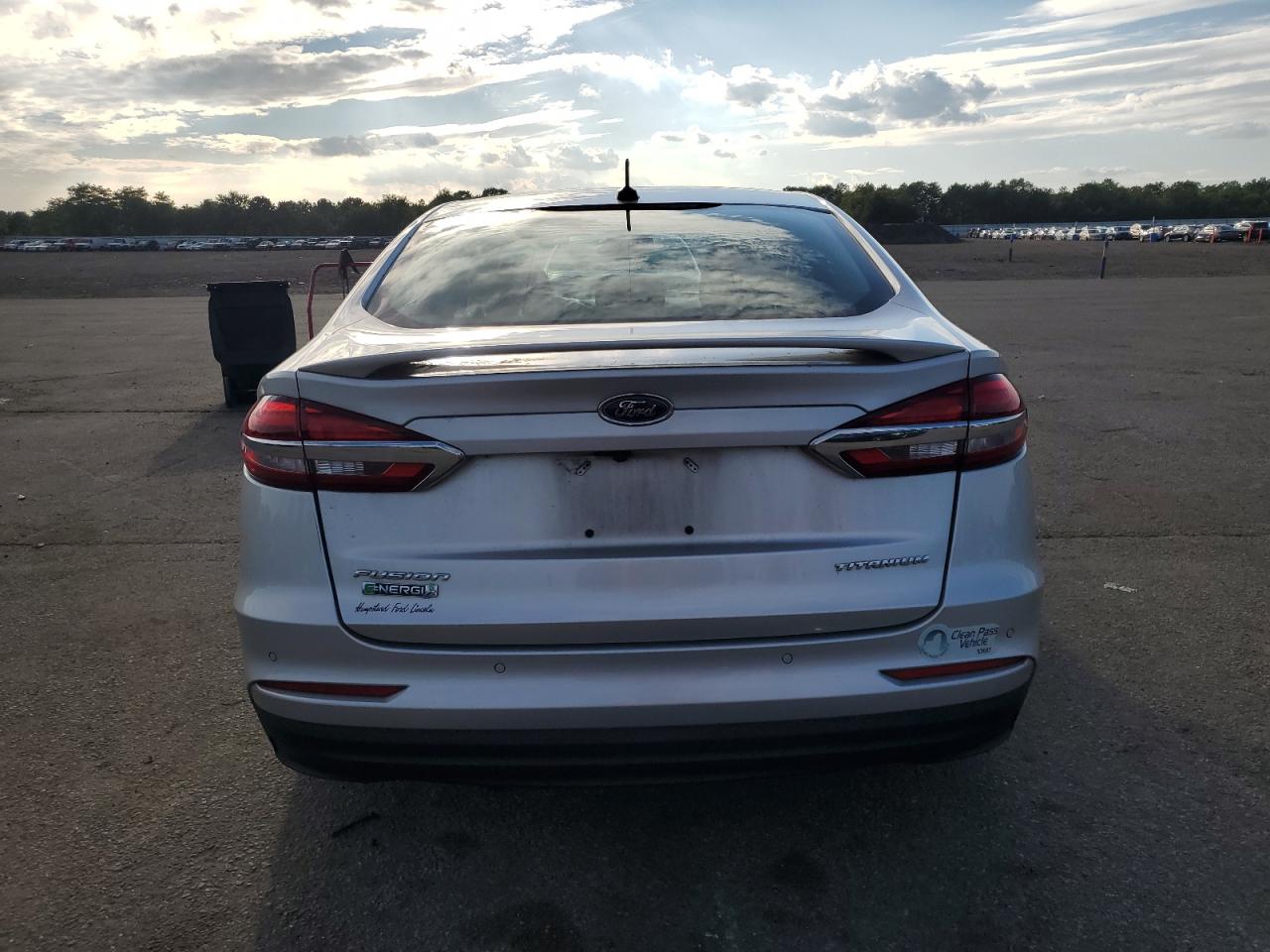 2019 Ford Fusion Titanium VIN: 3FA6P0SU9KR236113 Lot: 84021305