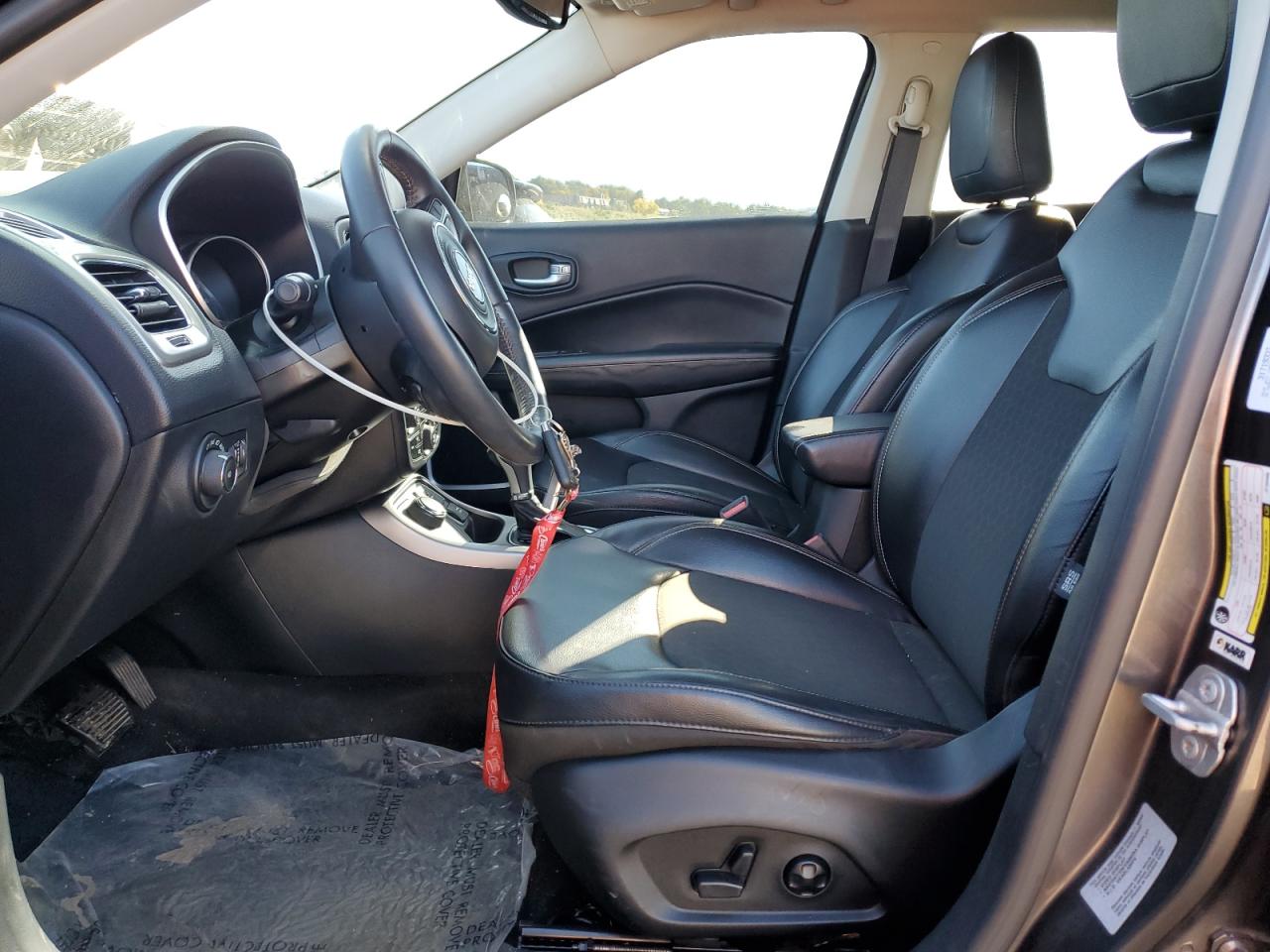 2018 Jeep Compass Latitude VIN: 3C4NJDBB5JT104996 Lot: 84243505