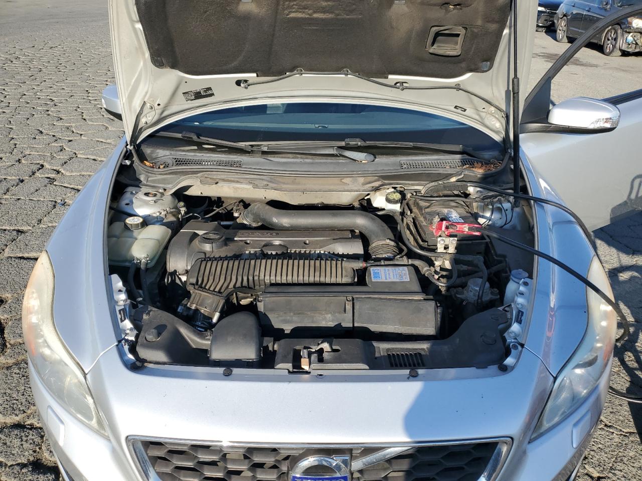 2011 Volvo C30 T5 VIN: YV1672MK3B2198068 Lot: 81749735