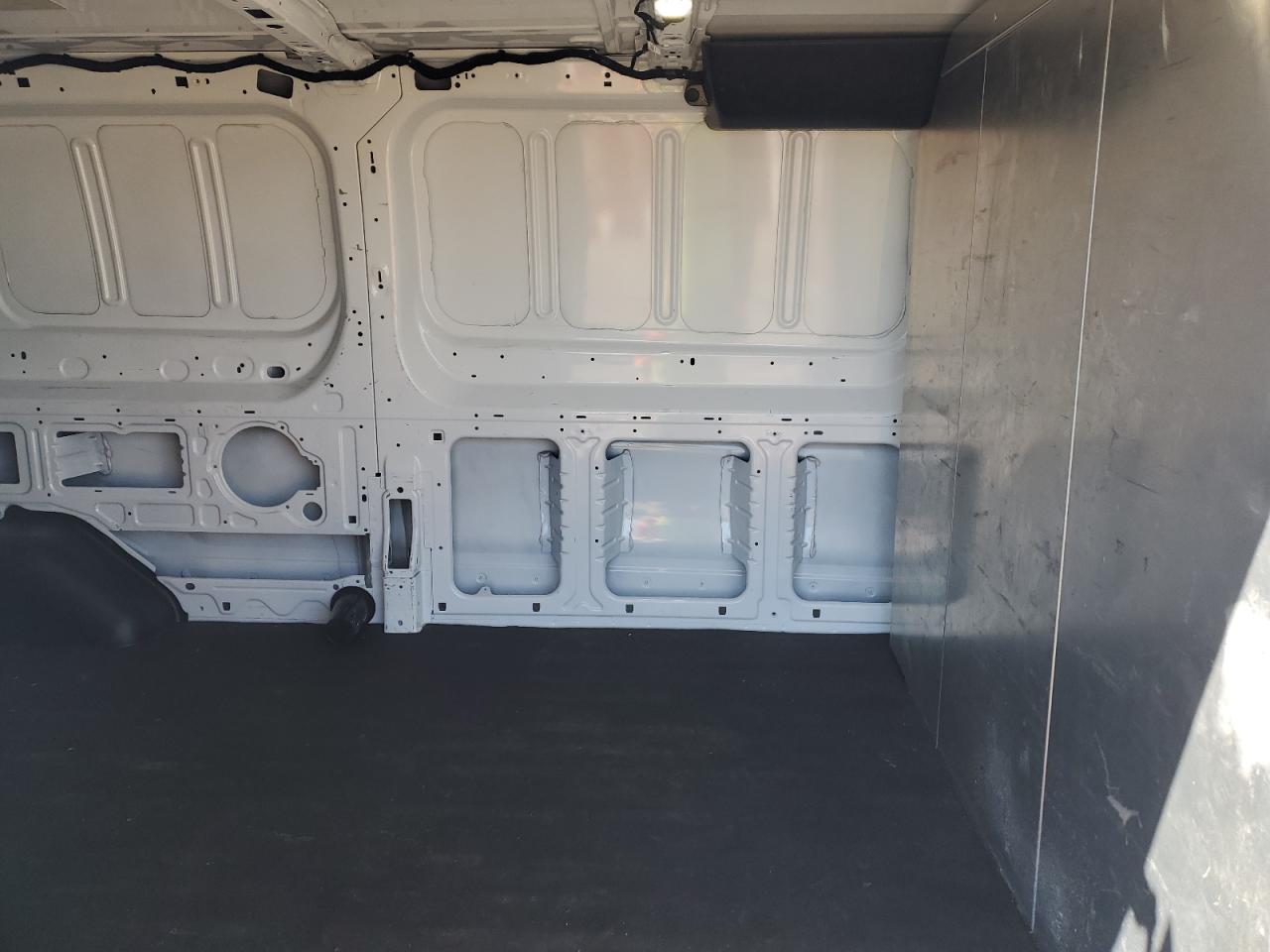 2022 Ford Transit T-350 VIN: 1FTBW1YG1NKA78099 Lot: 81607855