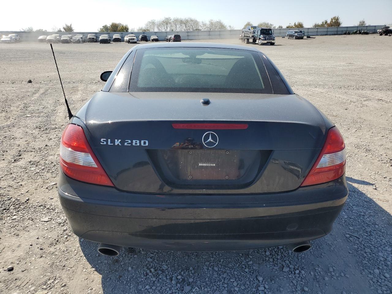 2007 Mercedes-Benz Slk 280 VIN: WDBWK54F17F156196 Lot: 81202445