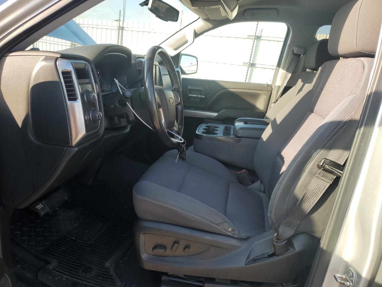 2018 Chevrolet Silverado K1500 Lt VIN: 3GCUKREC2JG514691 Lot: 70646755