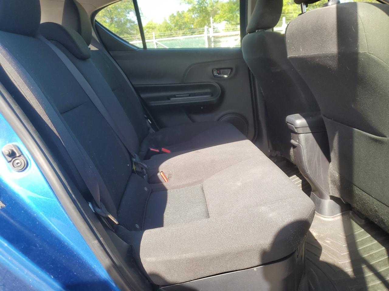 2018 Toyota Prius C VIN: JTDKDTB33J1602697 Lot: 83778085