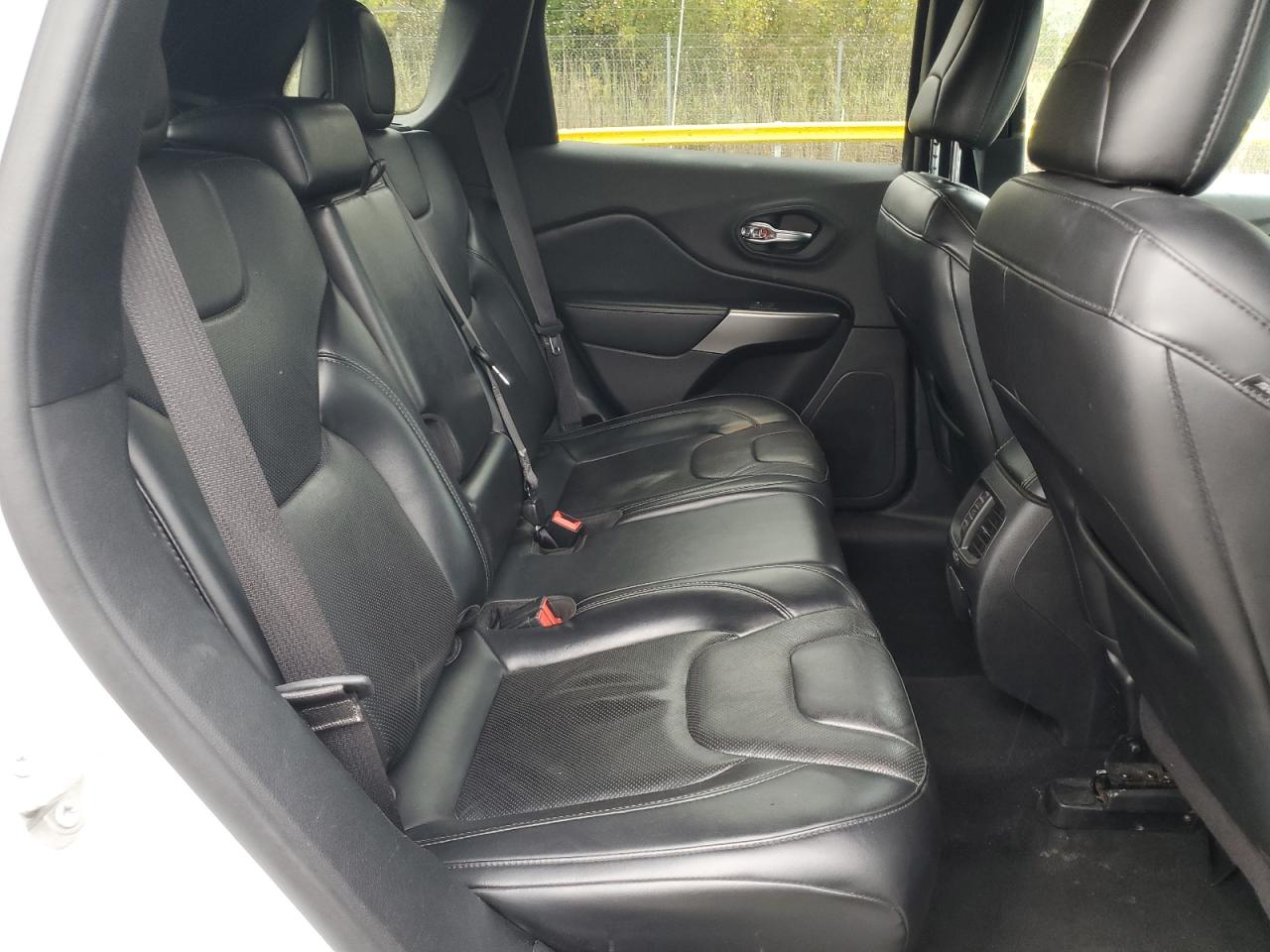 2020 Jeep Cherokee Limited VIN: 1C4PJMDN8LD555185 Lot: 83764915