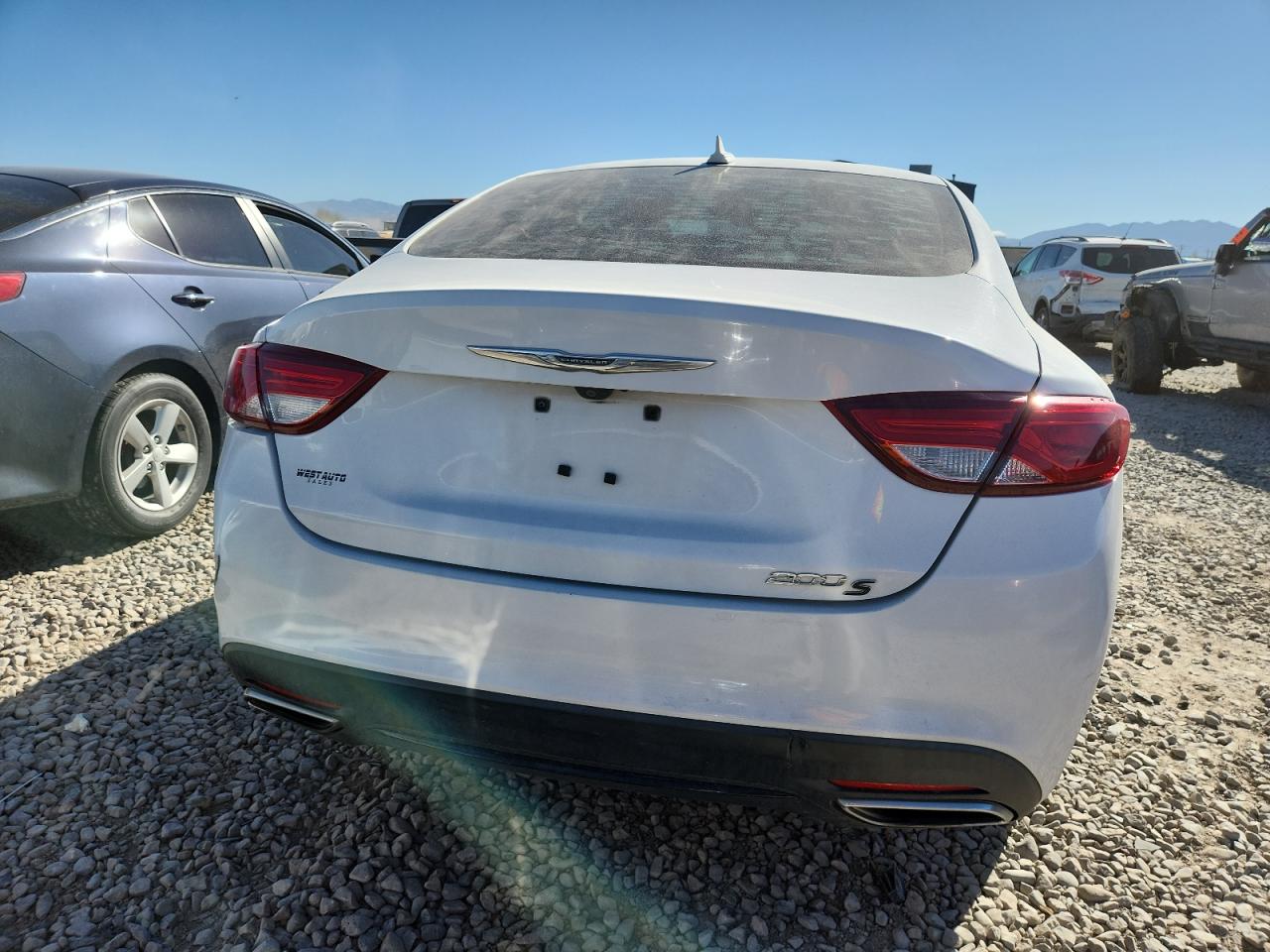 2015 Chrysler 200 S VIN: 1C3CCCBGXFN690095 Lot: 80114215