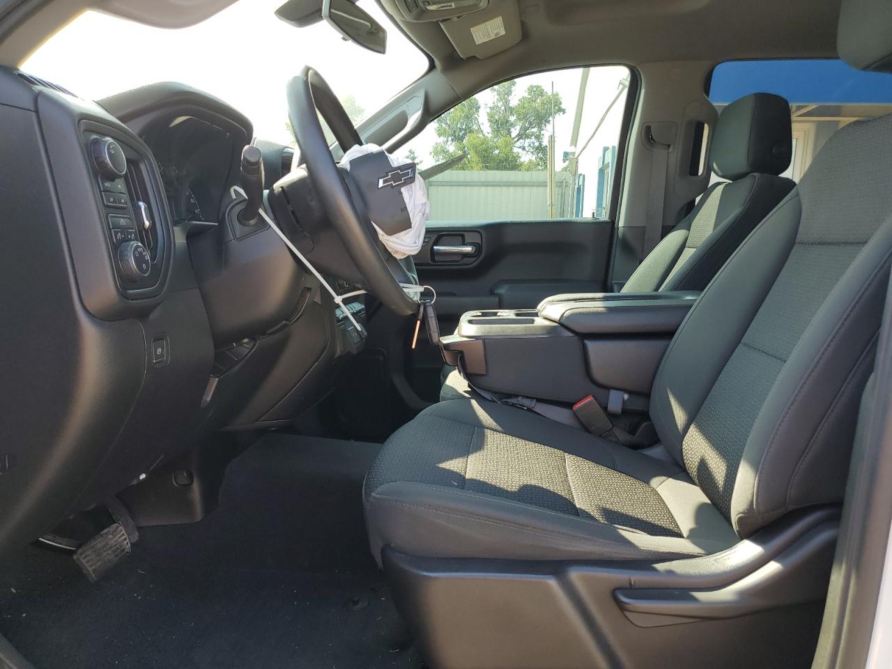 2021 Chevrolet Silverado K1500 Trail Boss Custom VIN: 1GCPYCEF2MZ353640 Lot: 80474095