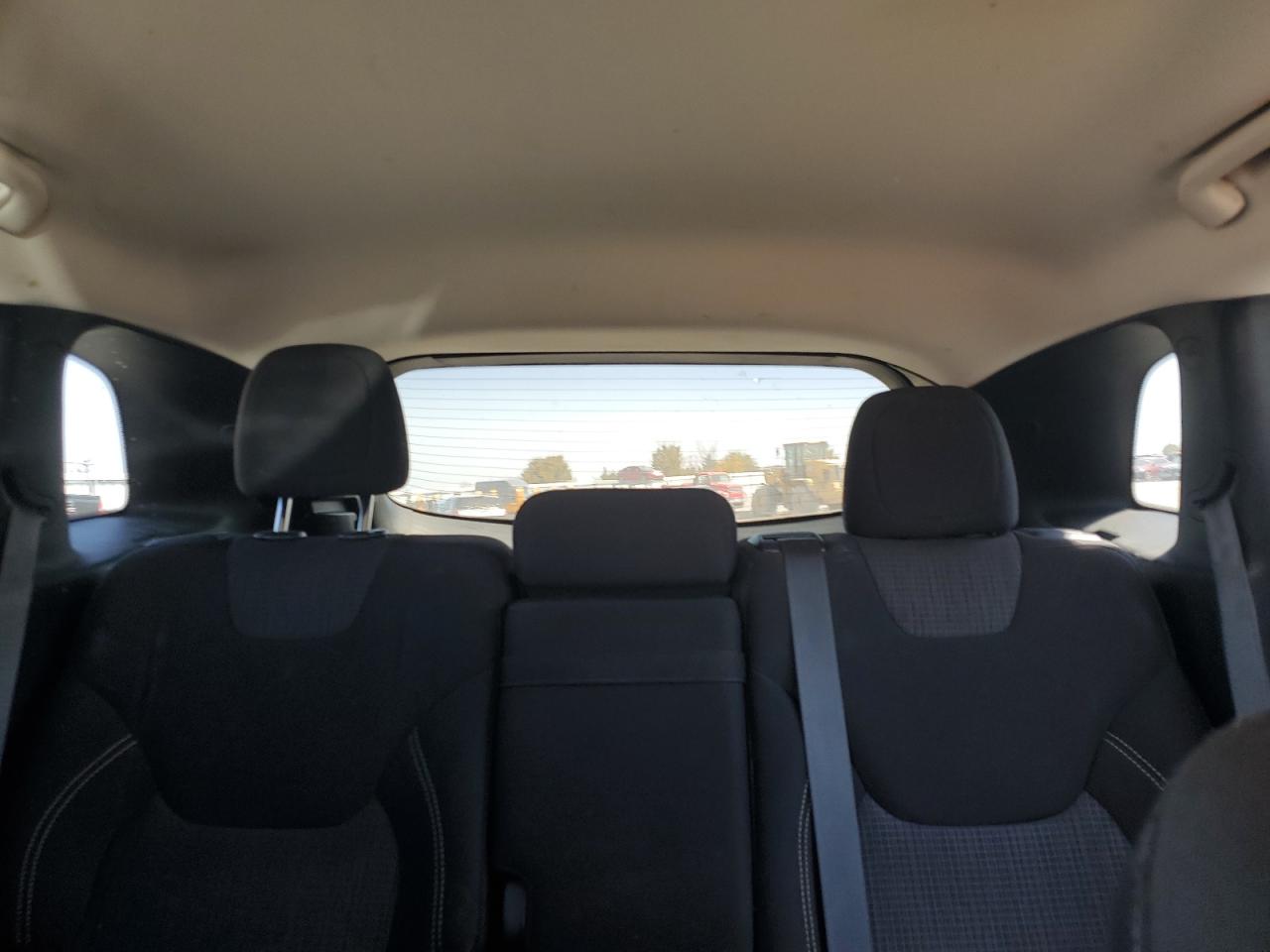 2015 Jeep Cherokee Latitude VIN: 1C4PJMCSXFW755890 Lot: 81409075