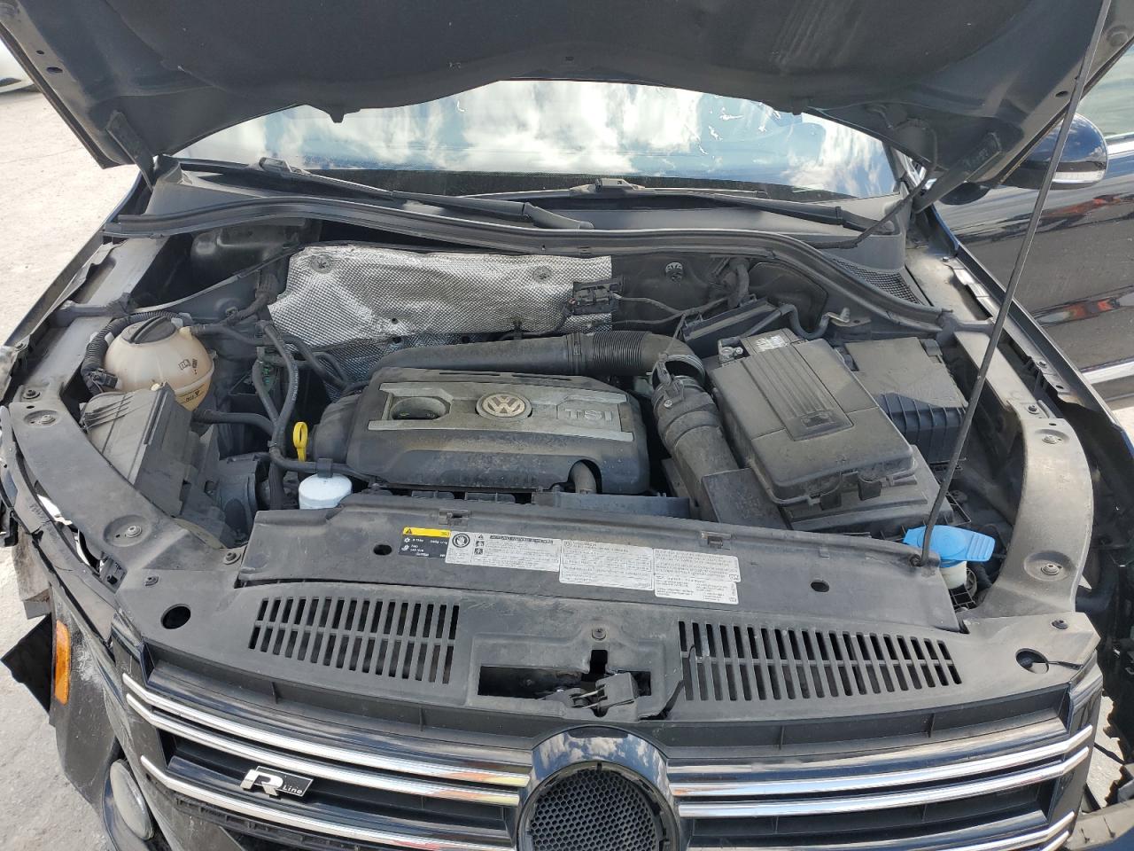 2014 Volkswagen Tiguan S VIN: WVGBV3AX2EW031578 Lot: 83960015