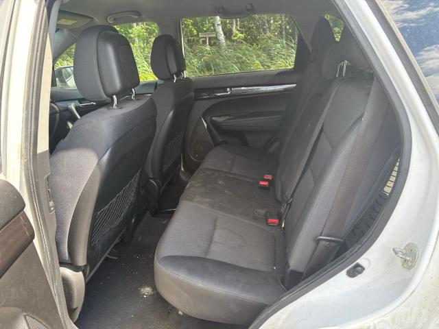 2011 KIA SORENTO BASE  