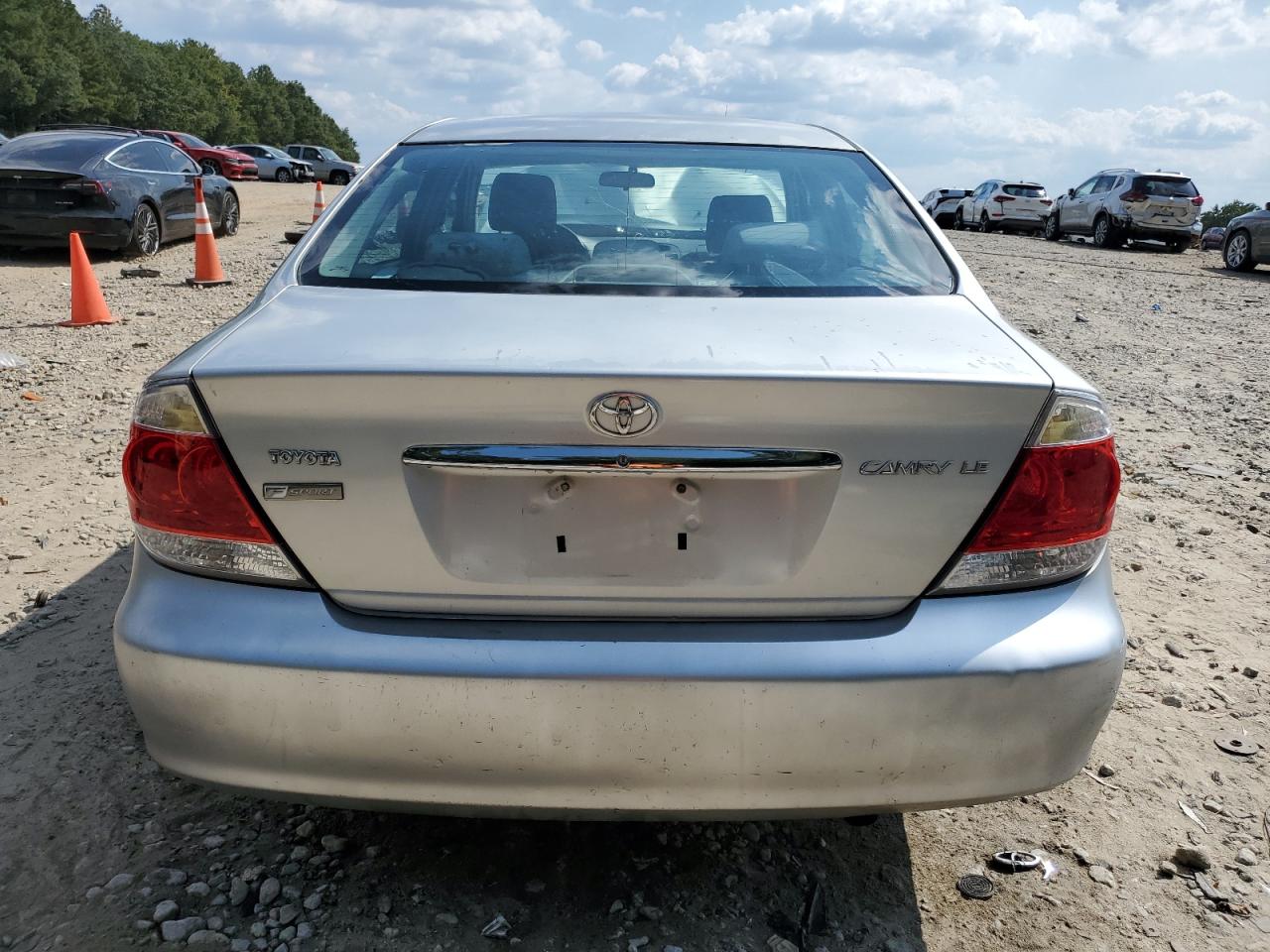 2005 Toyota Camry Le VIN: 4T1BE32K15U542374 Lot: 71980375