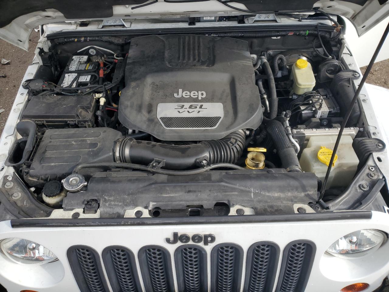 2013 Jeep Wrangler Unlimited Rubicon VIN: 1C4BJWFG5DL570299 Lot: 84046755